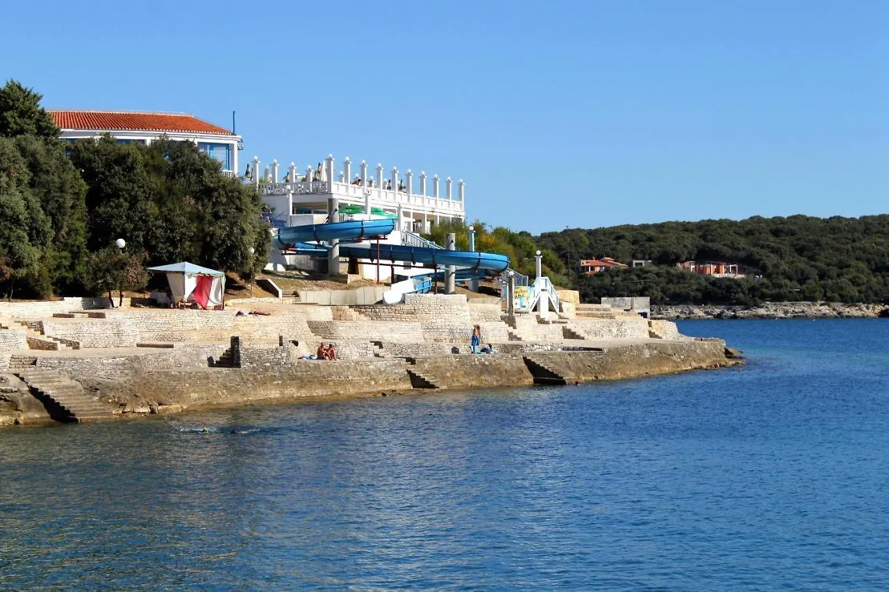 Apartments With A Parking Space Pula - 7203 Хорватия